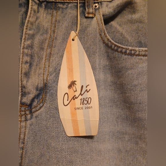 Cali 1850 Women's Denim Jeans Size 13/31 Cuffed NWT - Picture 6 of 13
